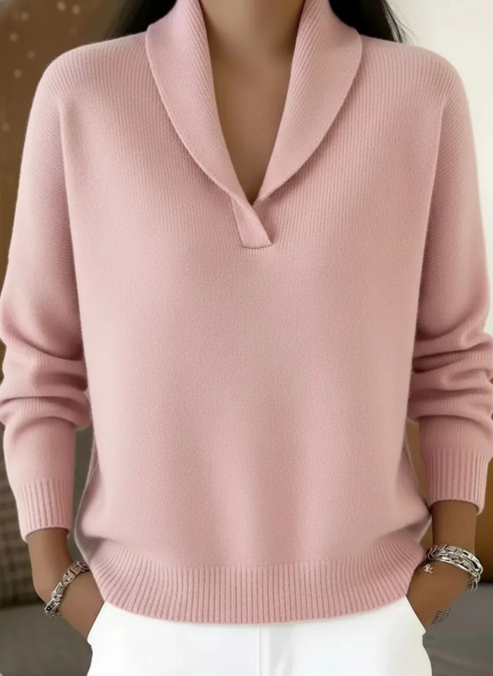 NELLA | Pull Col en V